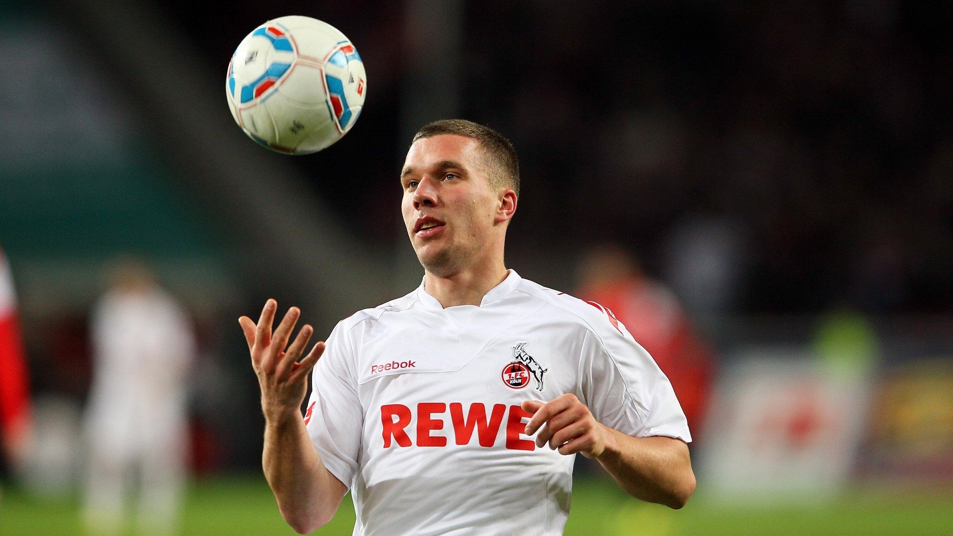 转身入水角度优化提高推进速度